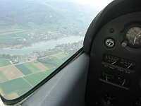 flight-2009-04 022  roundtrip Grenchen LSZG - Altenrhein LSZR José Fleiderman - Rhein Fluss